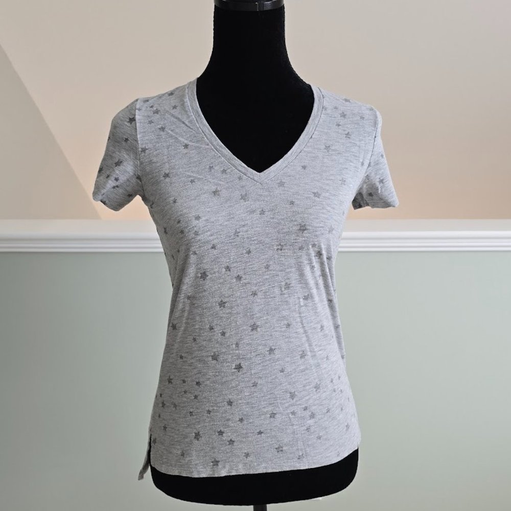 Stella & Dot You Are Loved Stars Tee Shirt Gray XS